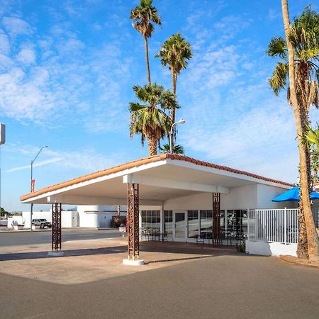 Historic Coronado Motor Hotel By Oyo Yuma Exterior photo