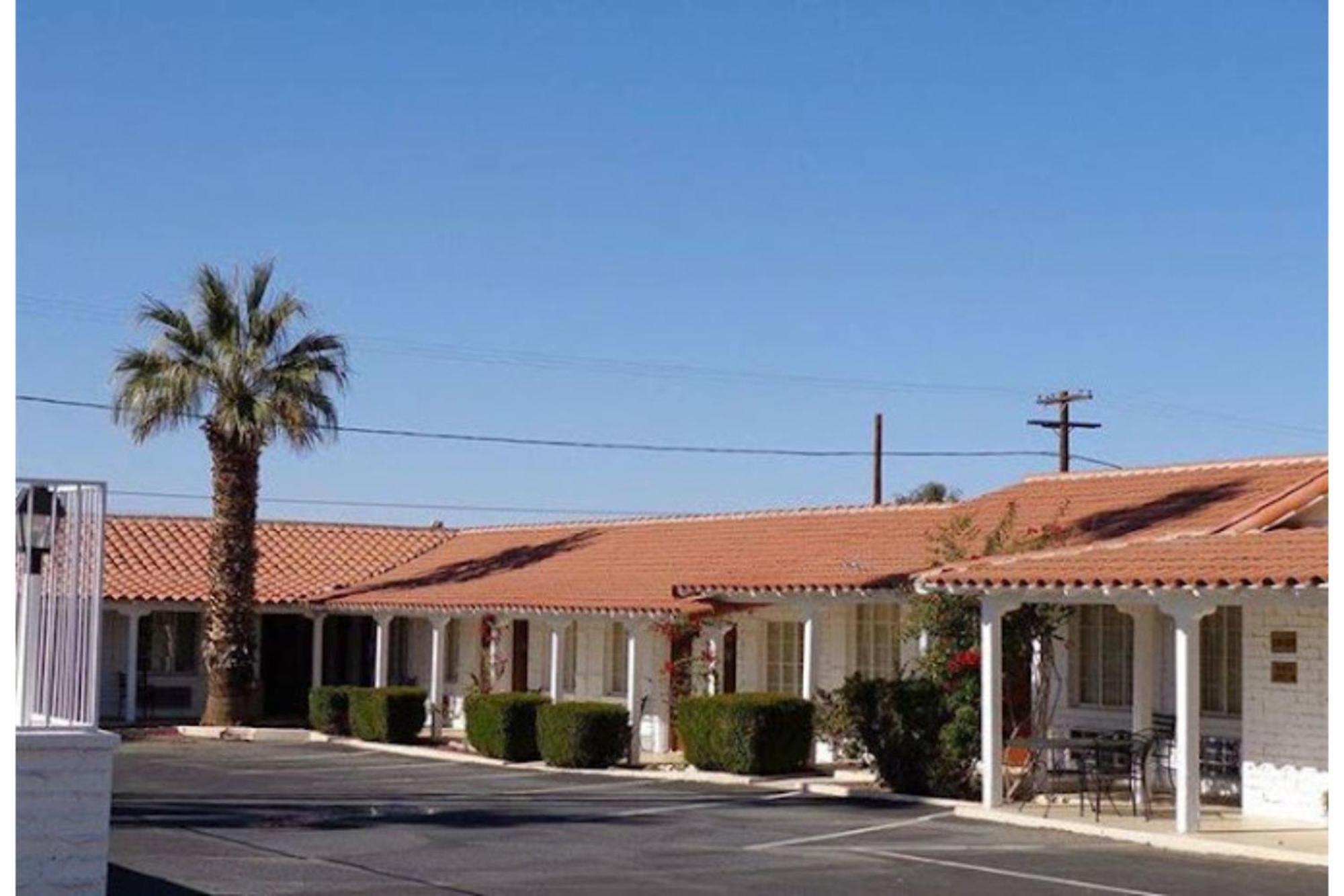 Historic Coronado Motor Hotel By Oyo Yuma Exterior photo